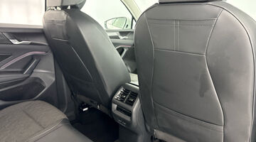 2024 Volkswagen ETSI MHEV Match DSG Euro 6 5-door (White) - Image: 31