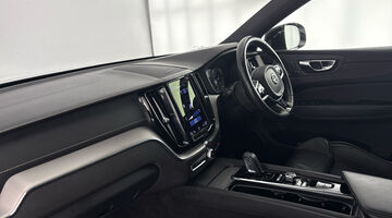 2021 Volvo 2.0 B5 MHEV R-Design Pro Auto Euro 6 5-door (Silver) - Image: 2