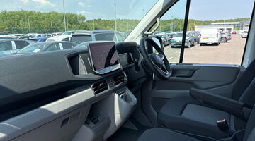 2026 Volkswagen 2.0 TDI CR35 Commerce Plus Auto FWD MWB High Roof Euro 6 5-door (White) - Image: 2