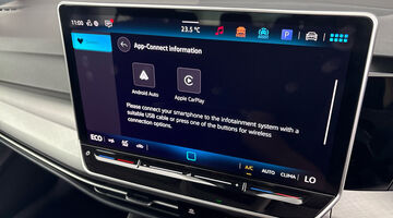 2025 Volkswagen TSI eHybrid 19.7kWh Match DSG Euro 6 5-door (Black) - Image: 15