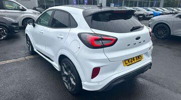 2024 Ford 1.0T EcoBoost MHEV ST DCT Euro 6 5-door (White) - Image: 24
