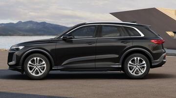 2025 Audi 2.0 TDI Sport S Tronic quattro Euro 6 5-door (Black) - Image: 2