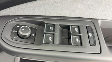 2024 Volkswagen ETSI MHEV Black Edition DSG Euro 6 5-door (White) - Image: 20
