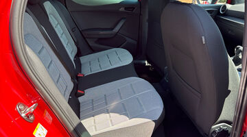 2026 SEAT 1.0 TSI FR Euro 6 5-door (Red) - Image: 22