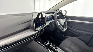 2025 Volkswagen ETSI MHEV Style DSG Euro 6 5-door (Black) - Image: 2