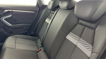 2025 Audi TFSIe 40 Sport Sportback S Tronic Euro 6 5-door 17.9kWh (White) - Image: 33