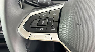 2026 Volkswagen 2.0 TDI Elegance DSG Euro 6 5-door (Black) - Image: 13