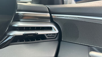 2026 Audi S line TFSI 204 PS S tronic (Blue) - Image: 24