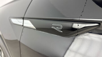 2023 Volkswagen 2.0 TDI R-Line DSG 4Motion Euro 6 5-door (Black) - Image: 43