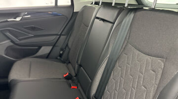 2026 Volkswagen ETSI MHEV Match DSG Euro 6 5-door (Black) - Image: 34