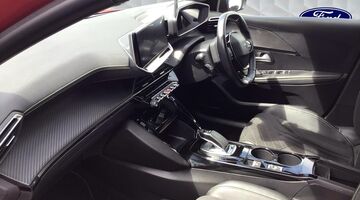 2021 Peugeot 50kWh GT Premium Auto 5-door (Red) - Image: 2