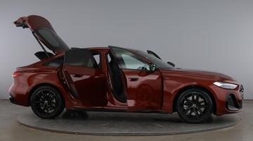 2026 Audi Saloon Black Edition e-hybrid quattro 299 PS S tronic (Red) - Image: 10