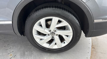 2023 Volkswagen TSI Life Euro 6 5-door (Grey) - Image: 32