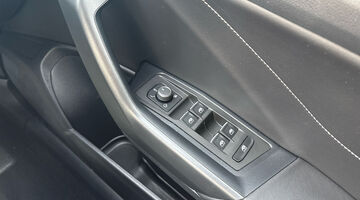 2024 Volkswagen 2.0 TDI R-Line DSG Euro 6 5-door (Blue) - Image: 23