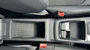 2025 Audi TFSI CoD 35 Black Edition S Tronic Euro 6 5-door (White) - Image: 28