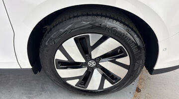 2025 Volkswagen Pro 79kWh Commerce Plus Auto 5-door (White) - Image: 28