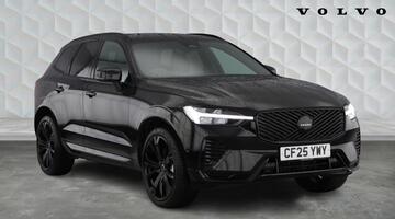 2025 Volvo 2.0 B5 MHEV Plus Black Edition Auto Euro 6 5-door (Black) - Image: 1