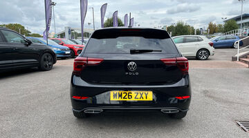 2026 Volkswagen 1.0 TSI Black Edition DSG Euro 6 5-door (Black) - Image: 10