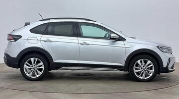 2025 Volkswagen 1.0 TSI Match Euro 6 5-door (Silver) - Image: 4