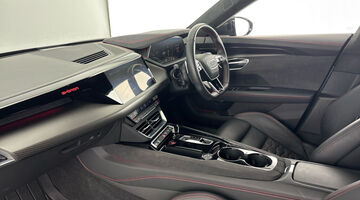 2024 Audi 93.4kWh Carbon Vorsprung Auto quattro 4-door (Grey) - Image: 2