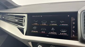 2026 Audi Sportback S line 30 TFSI 116 PS S tronic (Grey) - Image: 18
