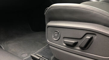 2025 Audi 2.0 TDI Edition 1 S Tronic quattro Euro 6 5-door (Black) - Image: 14