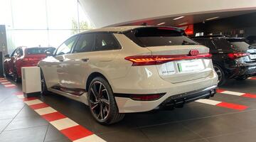 2026 Audi 100kWh Performance Black Edition Auto 5-door (Beige) - Image: 3
