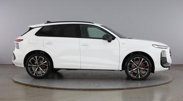 2026 Audi 2.0 TFSI Edition 1 S Tronic quattro Euro 6 5-door (White) - Image: 4