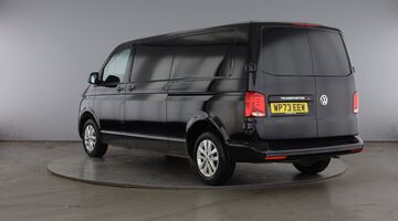 2023 Volkswagen 2.0 TDI T30 Highline FWD LWB Euro 6 5-door (Black) - Image: 3