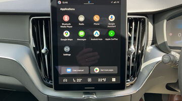 2026 Volvo 2.0 T8 18.8kWh Ultra Black Edition Auto Euro 6 5-door (Grey) - Image: 8