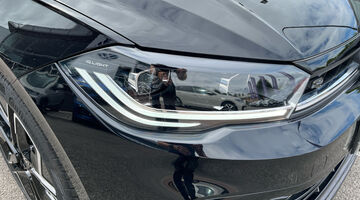 2026 Volkswagen 1.0 TSI Black Edition DSG Euro 6 5-door (Black) - Image: 28