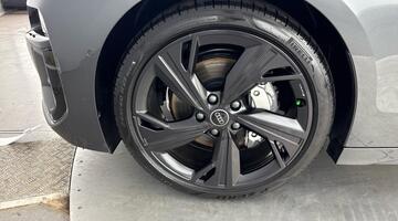 2026 Audi Black Edition e-tron performance 270,00 kW (Grey) - Image: 39