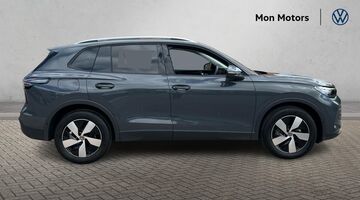 2026 Volkswagen ETSI MHEV Match DSG Euro 6 5-door (Grey) - Image: 4