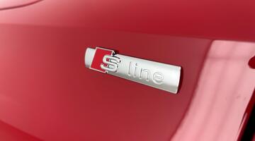 2026 Audi Sportback Black Edition TFSI 150 PS S tronic (Red) - Image: 37