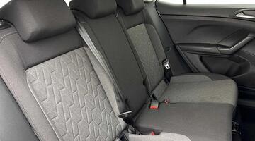 2026 Volkswagen 1.0 TSI Match Euro 6 5-door (Silver) - Image: 9
