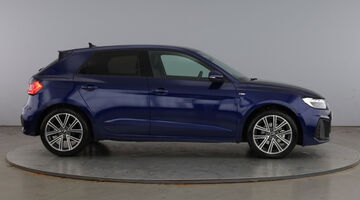 2026 Audi 1.0 TFSI 30 S line Sportback S Tronic Euro 6 5-door (Blue) - Image: 4