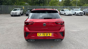 2025 Volkswagen ETSI MHEV R-Line DSG Euro 6 5-door (Red) - Image: 27