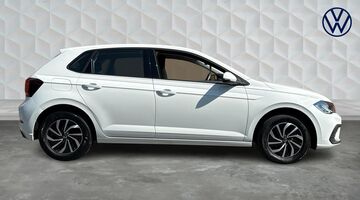2024 Volkswagen 1.0 TSI Life Euro 6 5-door (White) - Image: 4