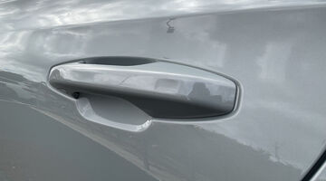 2026 Volvo 2.0 T6 18.8kWh Plus Auto Euro 6 5-door (Grey) - Image: 23