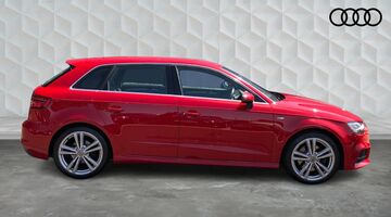 2017 Audi 2.0 TFSI S line Sportback S Tronic quattro Euro 6 5-door (Red) - Image: 4