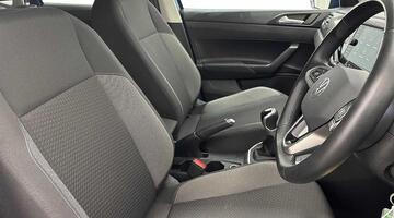 2025 Volkswagen 1.0 TSI Match Euro 6 5-door (Blue) - Image: 10