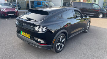 2026 Ford Standard Range 72kWh Select 5-door (Black) - Image: 22