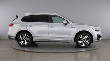 2020 Volkswagen 3.0 TSI V6 R-Line Tech Tiptronic 4Motion Euro 6 5-door (Silver) - Image: 4