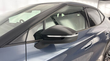 2025 CUPRA 77kWh VZ2 SUV Coupe Auto 4-doorive 5dr (Blue) - Image: 38
