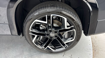 2026 Volkswagen ETSI MHEV R-Line DSG Euro 6 5-door (Grey) - Image: 34