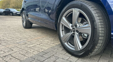 2026 Audi TFSI S line S Tronic Euro 6 5-door (Blue) - Image: 16