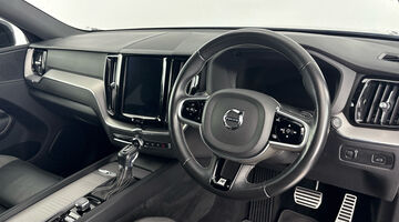 2020 Volvo 2.0 D4 R-Design Auto Euro 6 5-door (Grey) - Image: 6