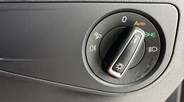 2022 Volkswagen 2.0 TSI R-Line DSG 4Motion Euro 6 5-door (Silver) - Image: 21