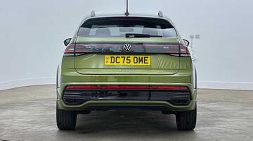 2026 Volkswagen TSI Black Edition DSG Euro 6 5-door (Green) - Image: 8