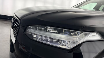 2022 Volvo 2.0 B5 MHEV R-Design Auto 4WD Euro 6 5-door (Black) - Image: 42